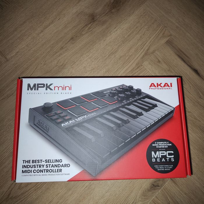 AKAI  MPK MINI Black Special Edition