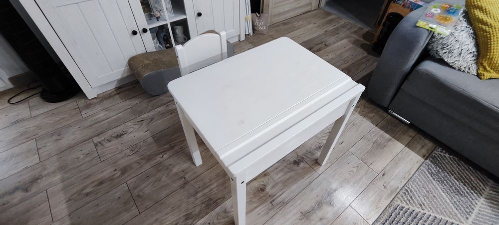 Stolik z krzesełkiem IKEA