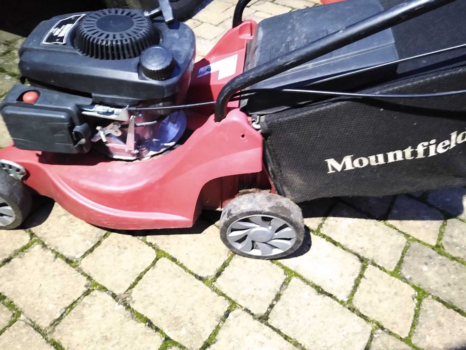 Kosiarka Mountfield spalinowa z napędem Uszkodzona