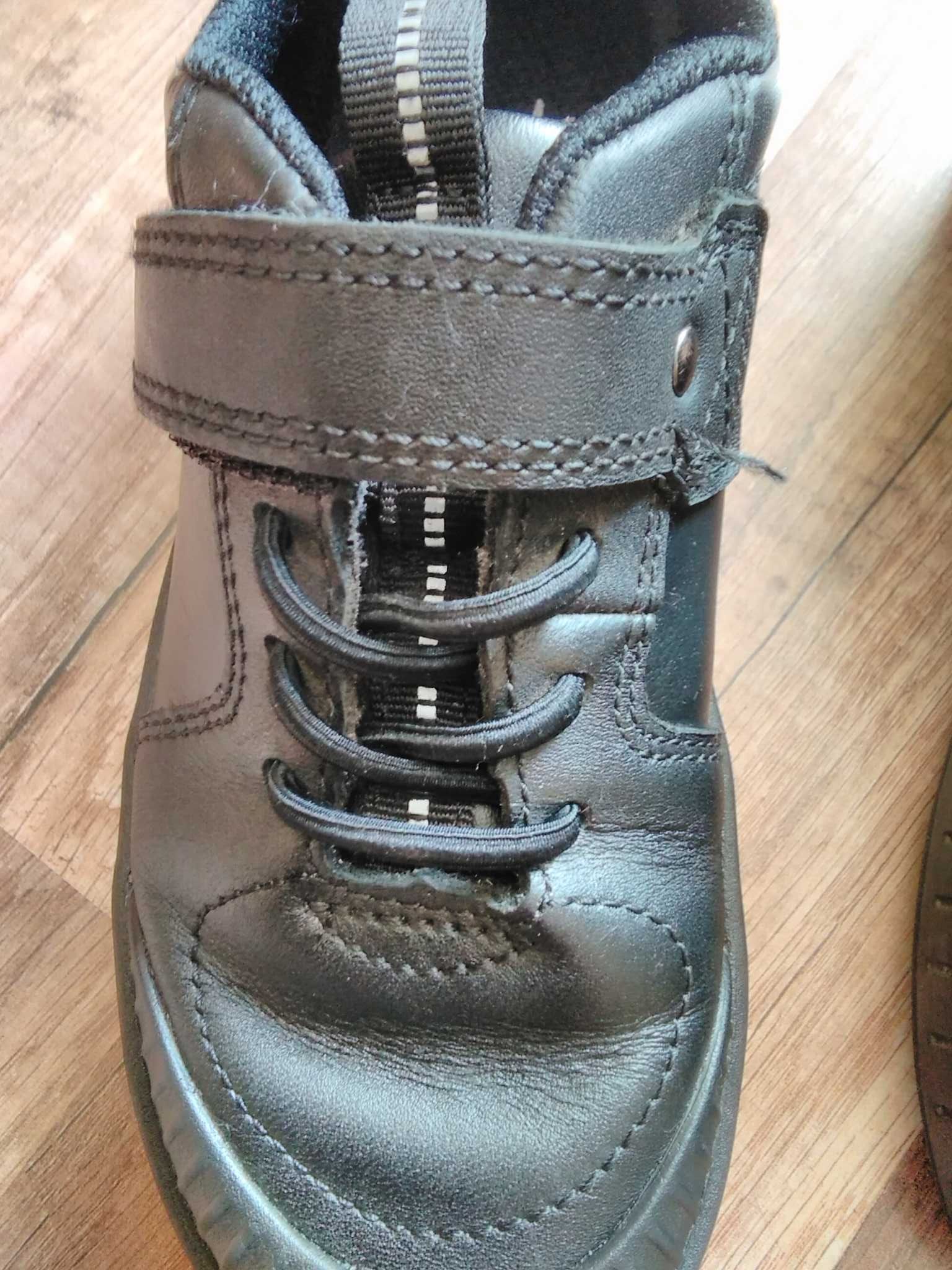 Buty chłopięce Clarks rozmiar 28,5