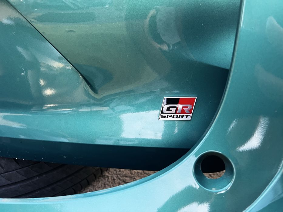 Zdeezak tyl Corolla E21 wersja GR, lift kolor M28