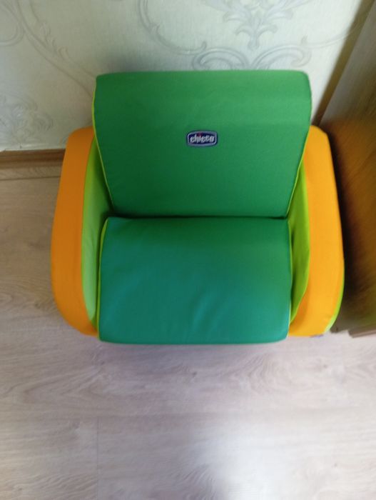 Детское кресло chicco twist