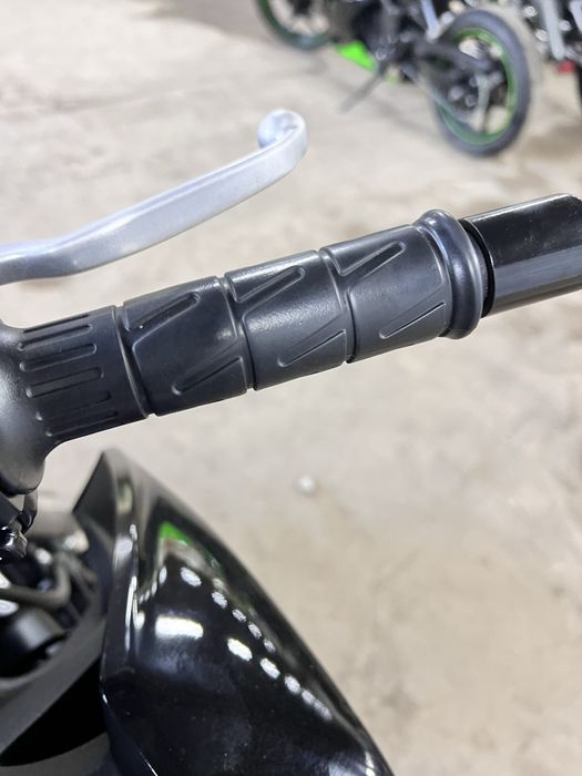 Японський мотоцикл Kawasaki Z 250 без пробігу по Україні