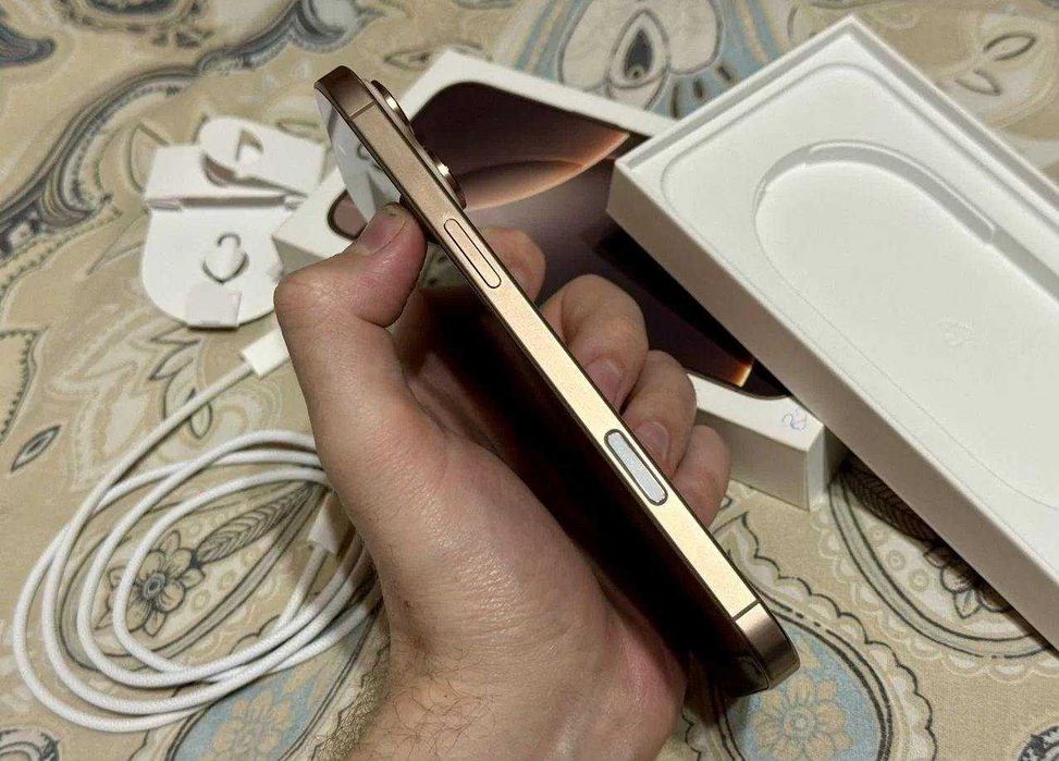 iPhone 16 Pro Max, 256 ГБ