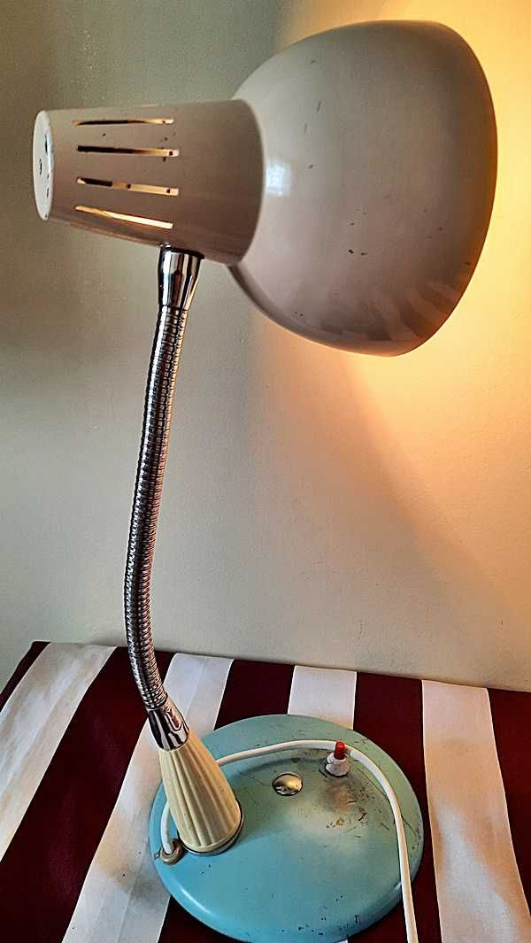 Lampa na biurko typ 1118 S.Z.M Nr. 2 P T W-wa - nr.2 -z PRL