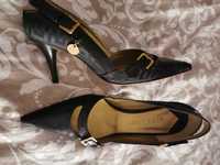 Sapatos de salto Givenchy