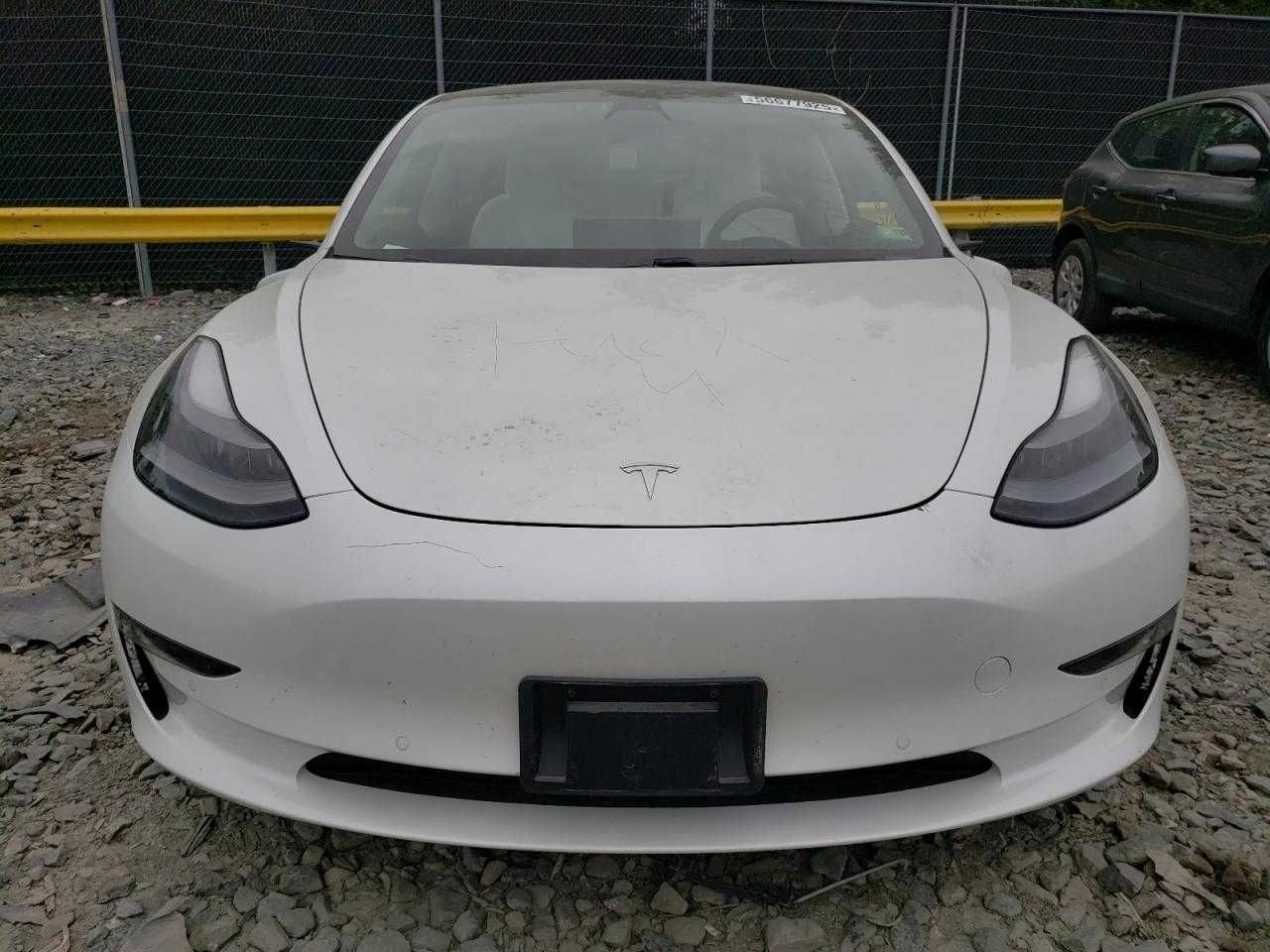 Tesla Model 3 (2021)