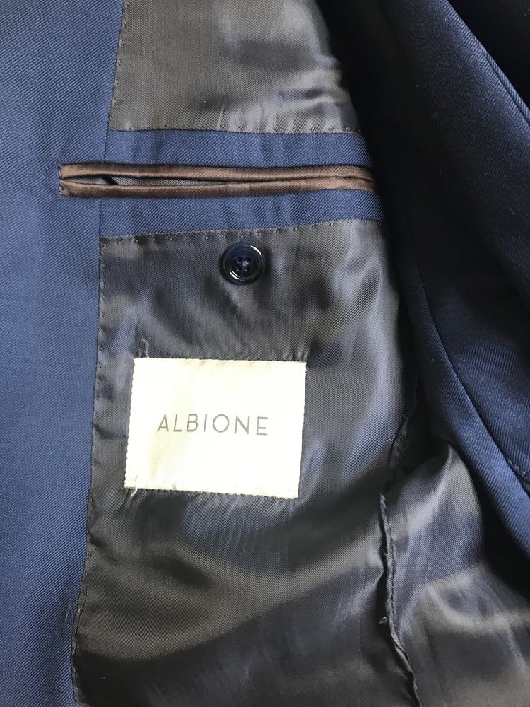 Garnitur Albione używany 2 razy (spodnie+marynarka)