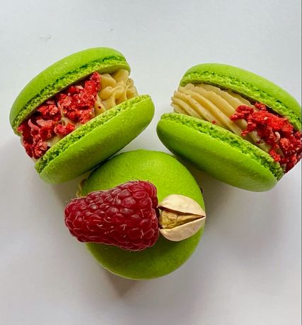 Десерт Макарон macaron макаронс Французький десерт торт куб з макарон