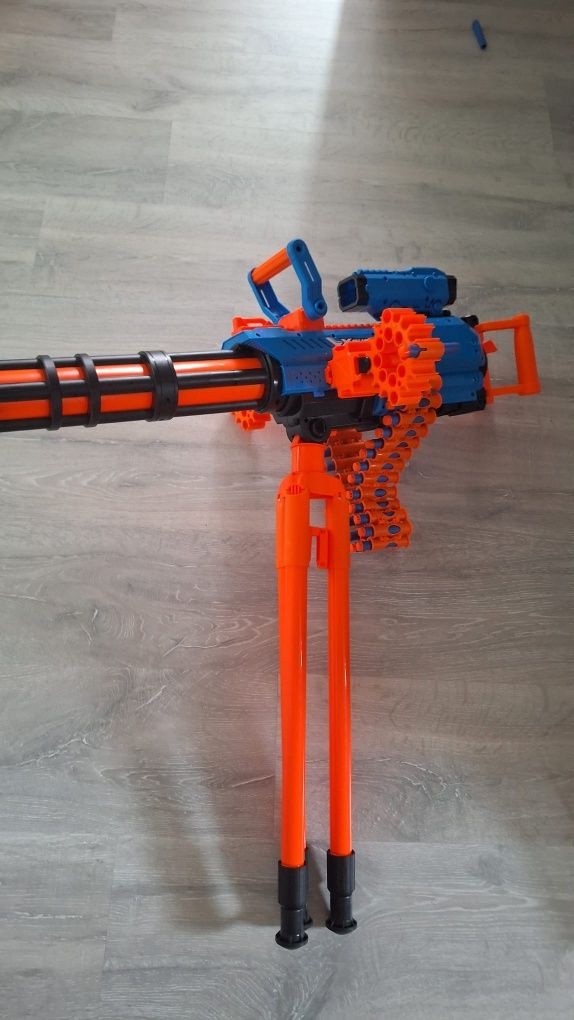ZURU X-SHOT INSANITY wyrzutnia pistolet