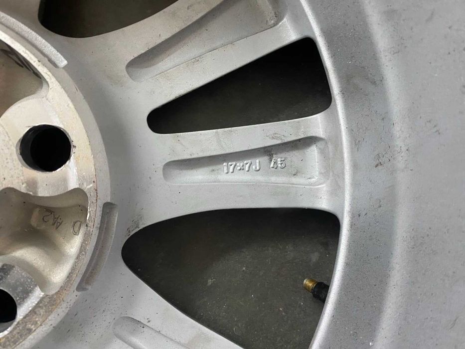Диск колесо Lexus Toyota R17x7J 5x114.3 ET45 60.1