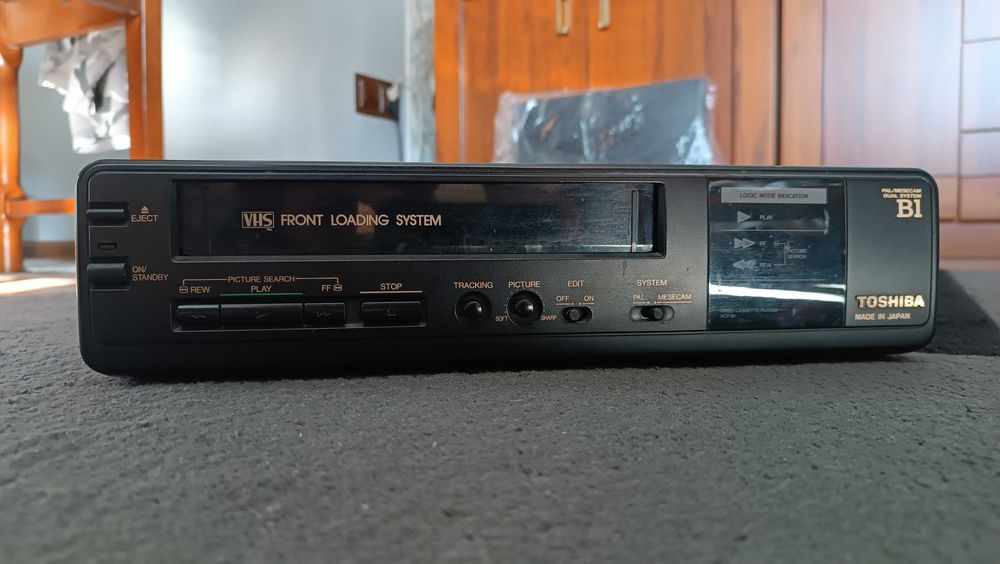 Odtwarzacz VHS Toshiba B1