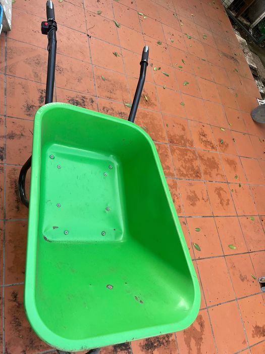 Carrinho Eléctrico Schefer ASK Premium – Capacidade 150 kg / 80 Litros