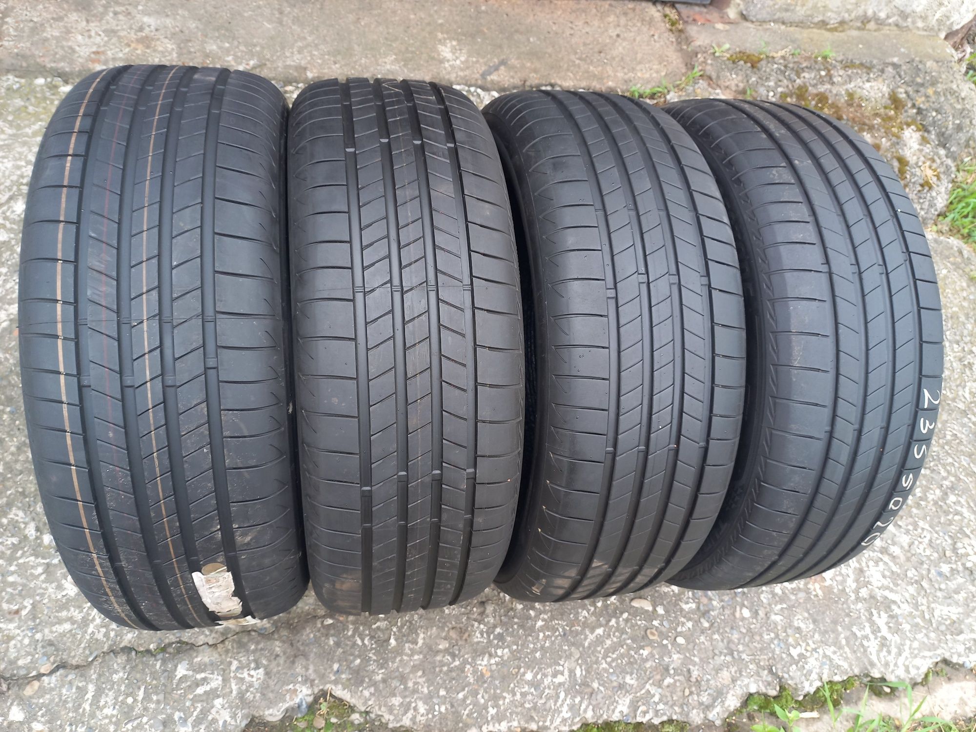 235/50 r20 BRIDGESTON