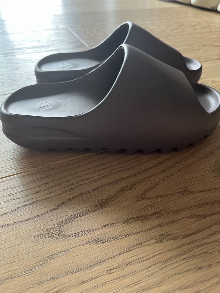 Klapki adidas yeezy slide