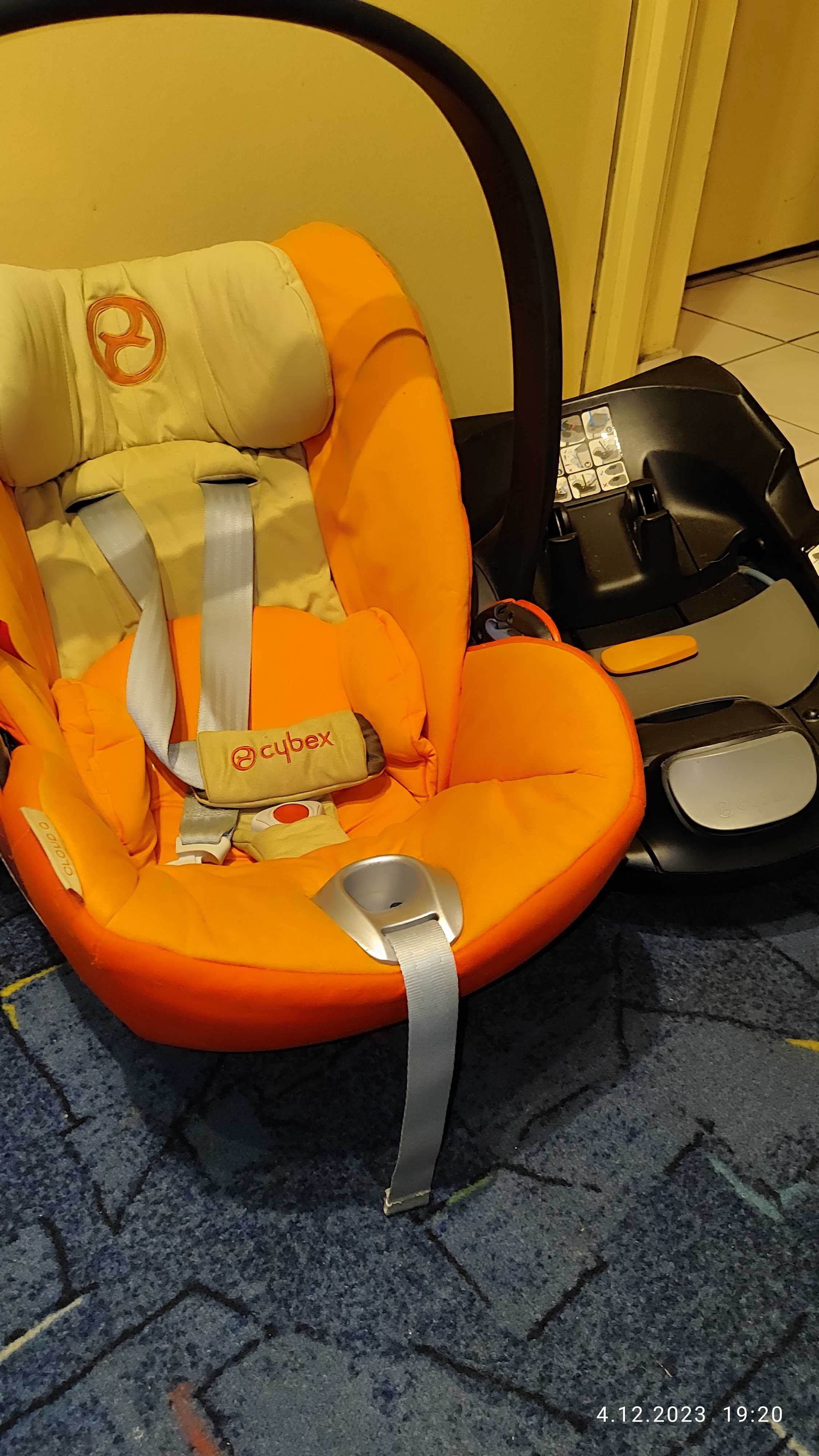 Fotelik dziecięcy z bazą Cybex cloud Q do 13 kg