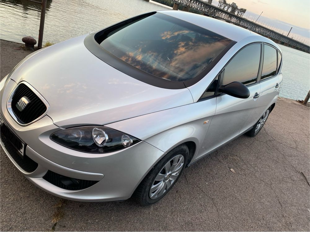 Seat Altea, 1.6 газ/бенз, кондиционер, переоформление