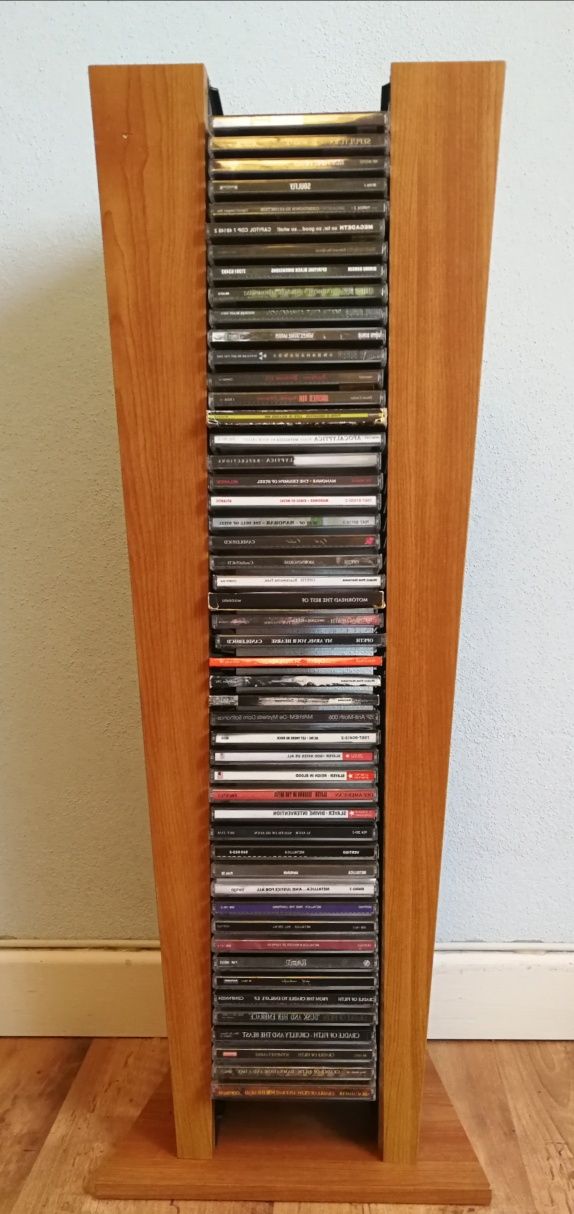 Estante/torre para CDs