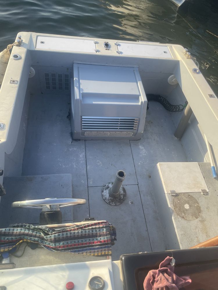 Barco cabinado Diesel