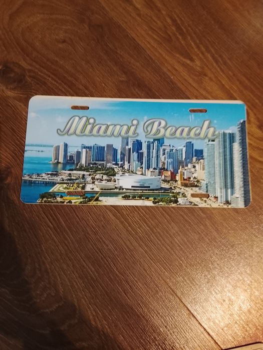 Металеві таблички, постери