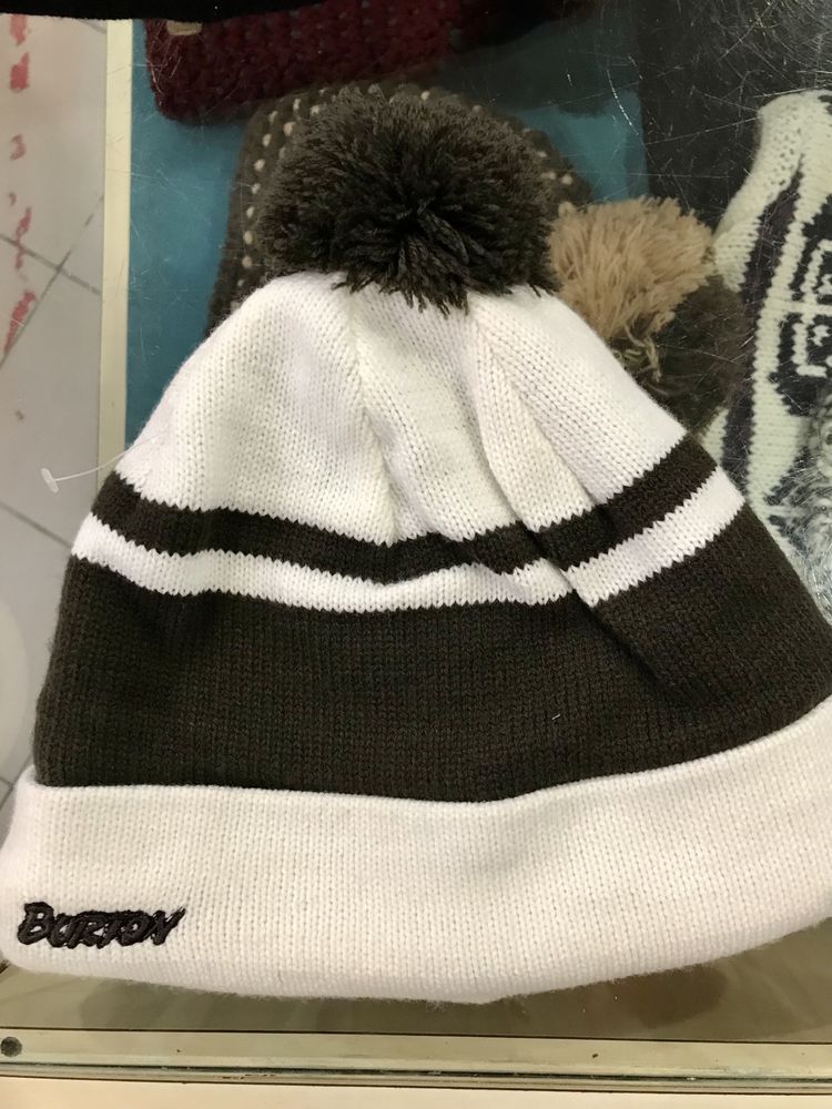 Шапка вязнная для сноуборда Burton