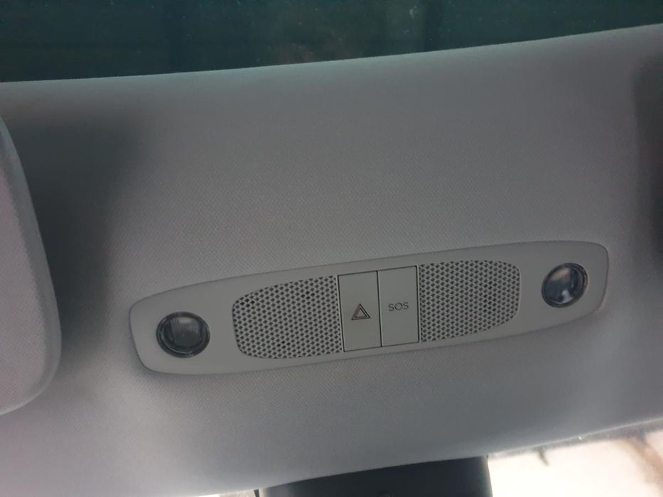 Plafonier frente TESLA Model 3 (5YJ3)