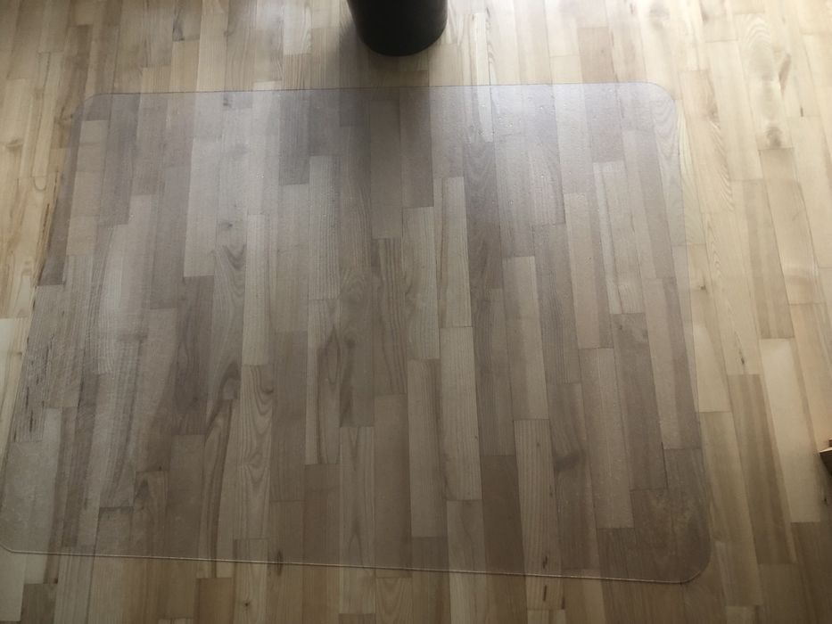 Mata ochronna pod krzesło