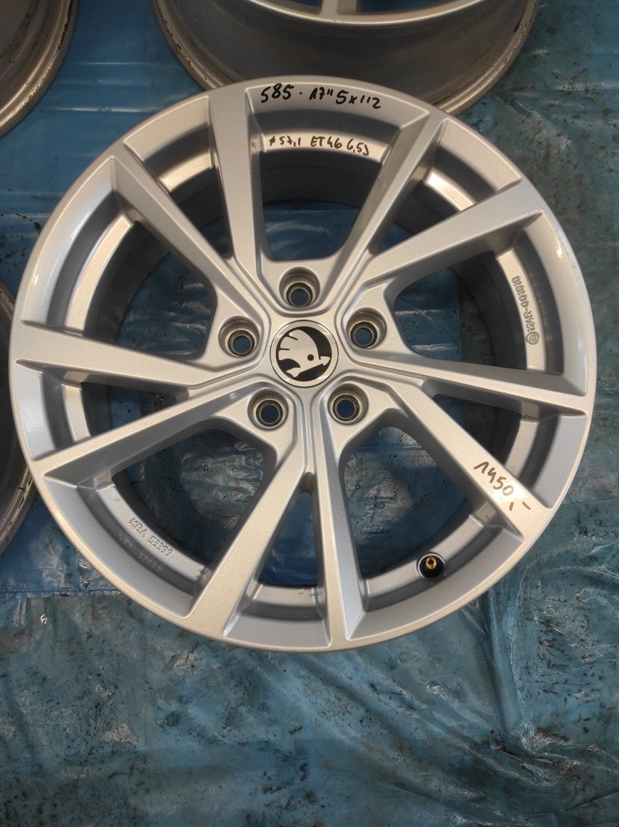 585 Felgi aluminiowe SKODA R 17 5x112 otwór 57,1 Bardzo Ładne