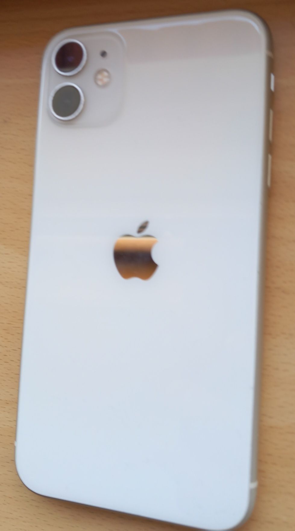 Iphone 11 branco com  128gb
