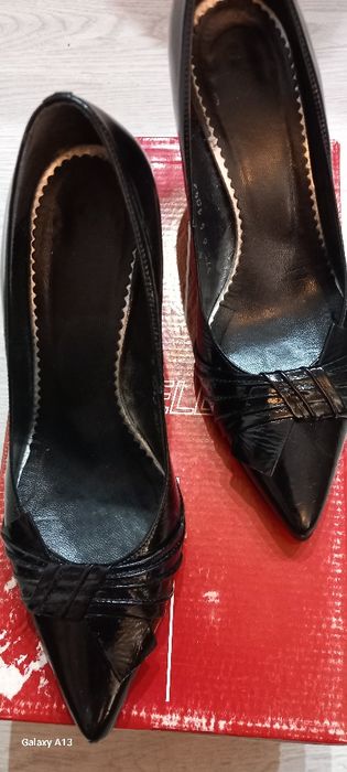 Oryginalne szpilki .Czarne