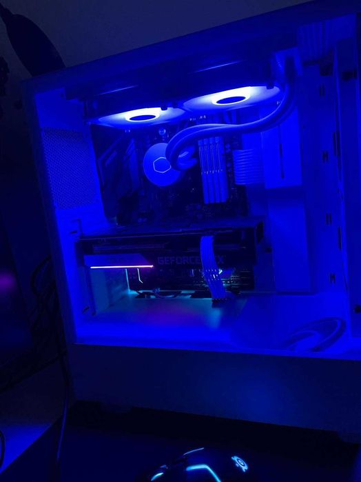 Montaż/składanie/budowa komputerów