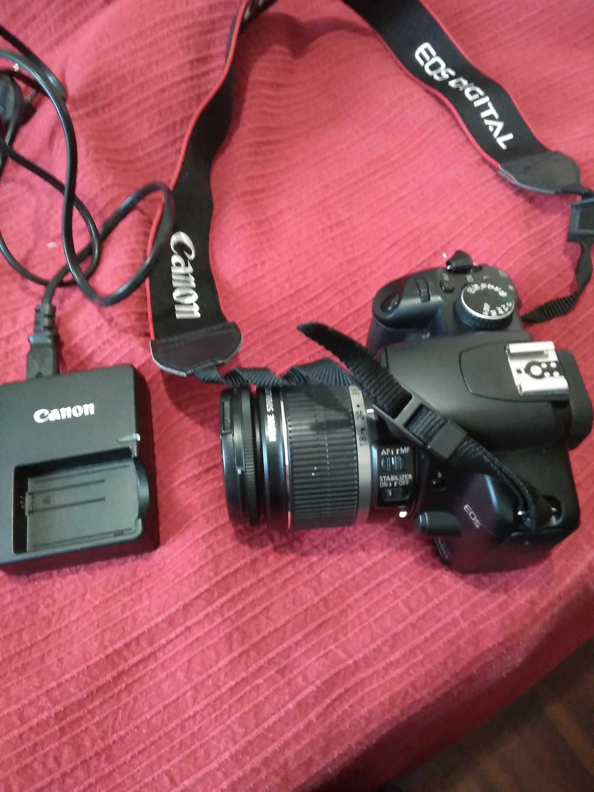 Canon 450D + Canon EFS 18-55mm + bateria + carregador