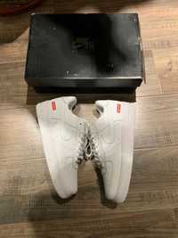 Supreme x Nike Air Force 1 White Low Shoes EU 40