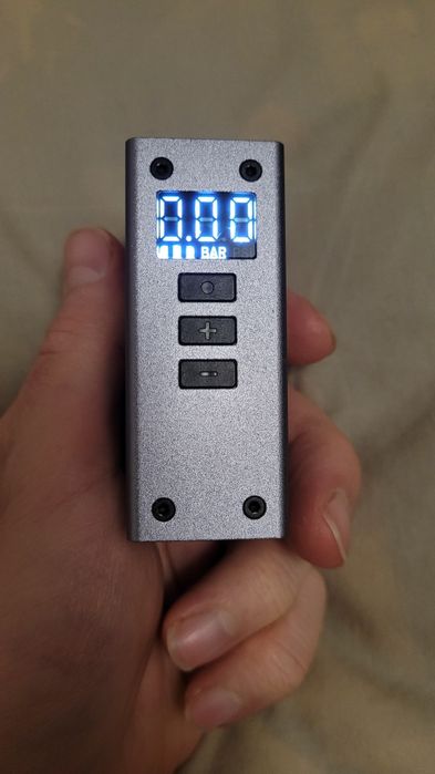 Elektryczna mini pompka rowerowa Airbank as220pro