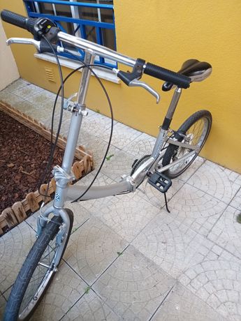 Bicicleta em aluminio dobravel