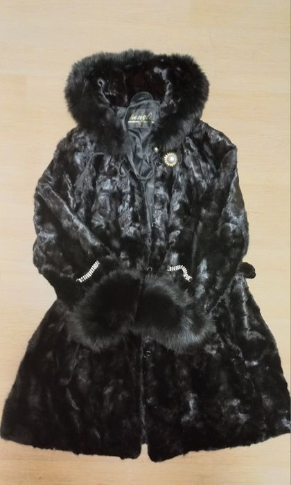 Норкова шуба з песцем