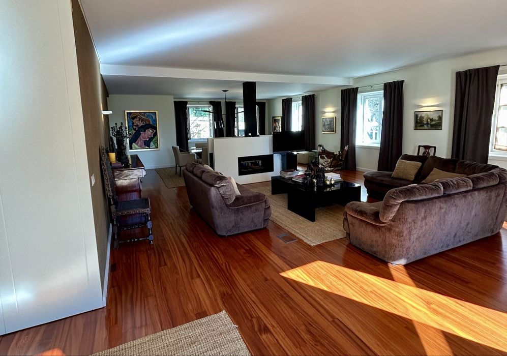 Conjunto de Sofás em bom estado