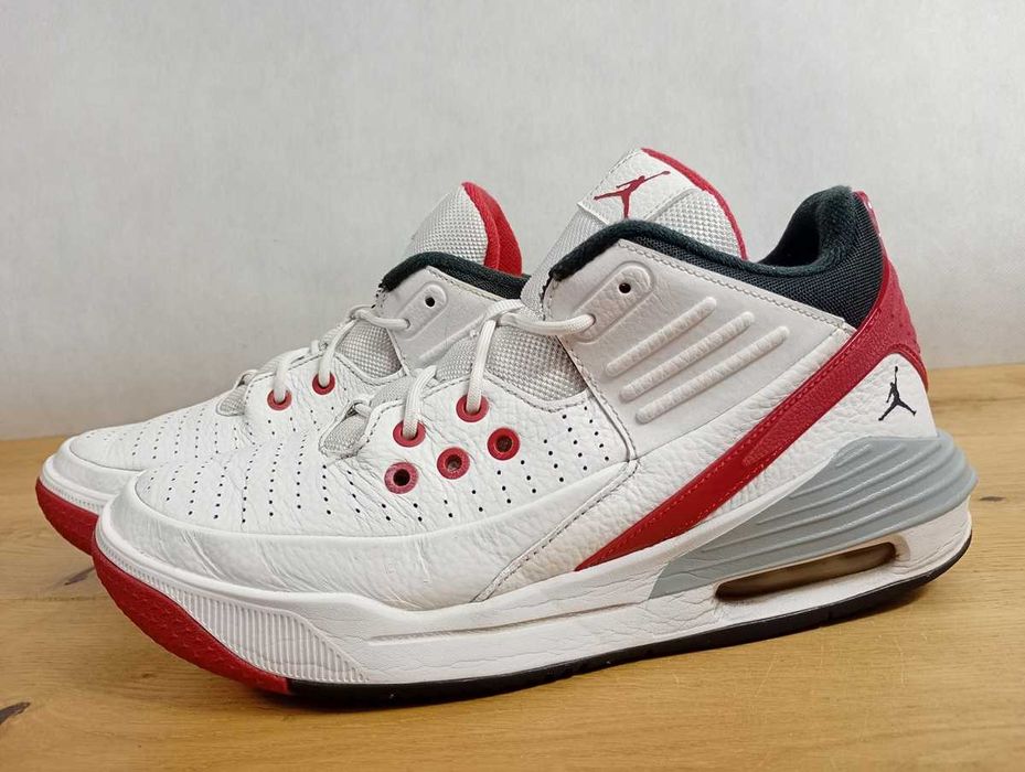 Buty NIKE AIR Jordan MAX AURA 5, do koszykówki 42,5
