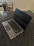 Asus  i7-1165G7 16gb ssd 512 gb intel XE graphics