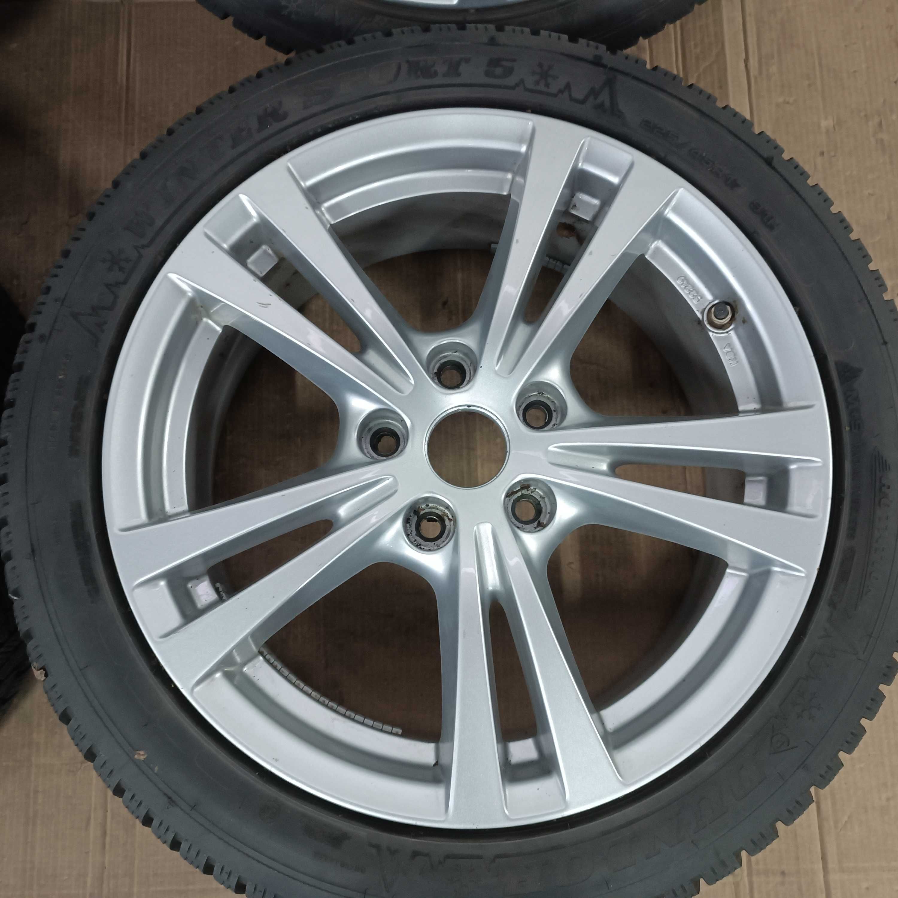 Koła Zimowe 17" 5x114.3 Hyundai i30 i40 Ceed 225/45/R17