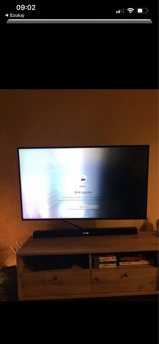 TV Samsung 43 cale do naprawy - spalona polowa podswietlenia matrycy