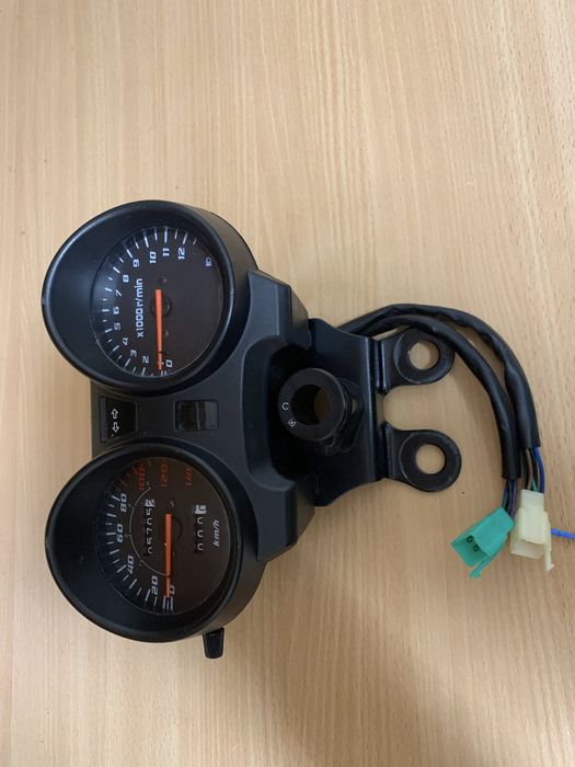 Продам приборну панель Alpha Fit 1 з дефектом