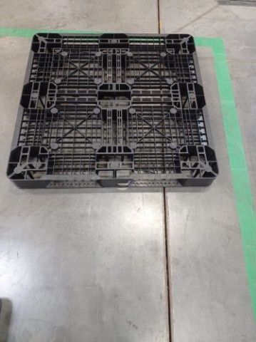 Paleta plastikowa solidna różne wymiary