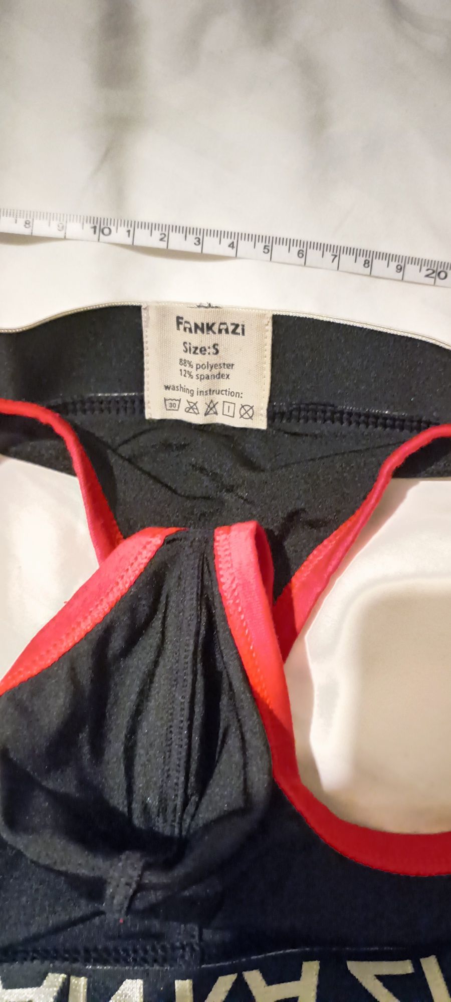 Stringi męskie S nowe czarne