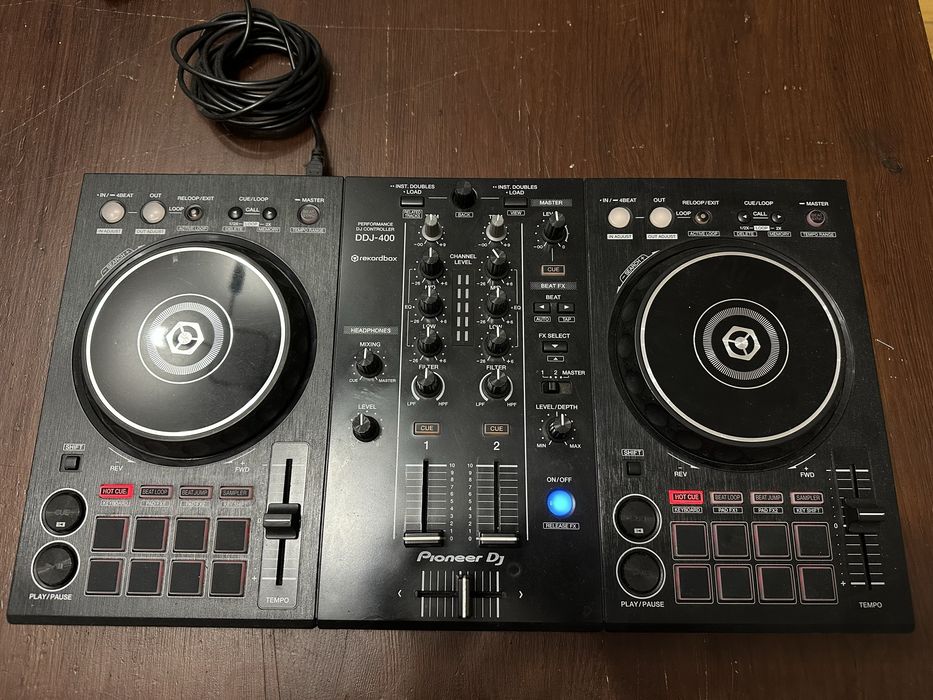 Konsola Sony DDJ 400