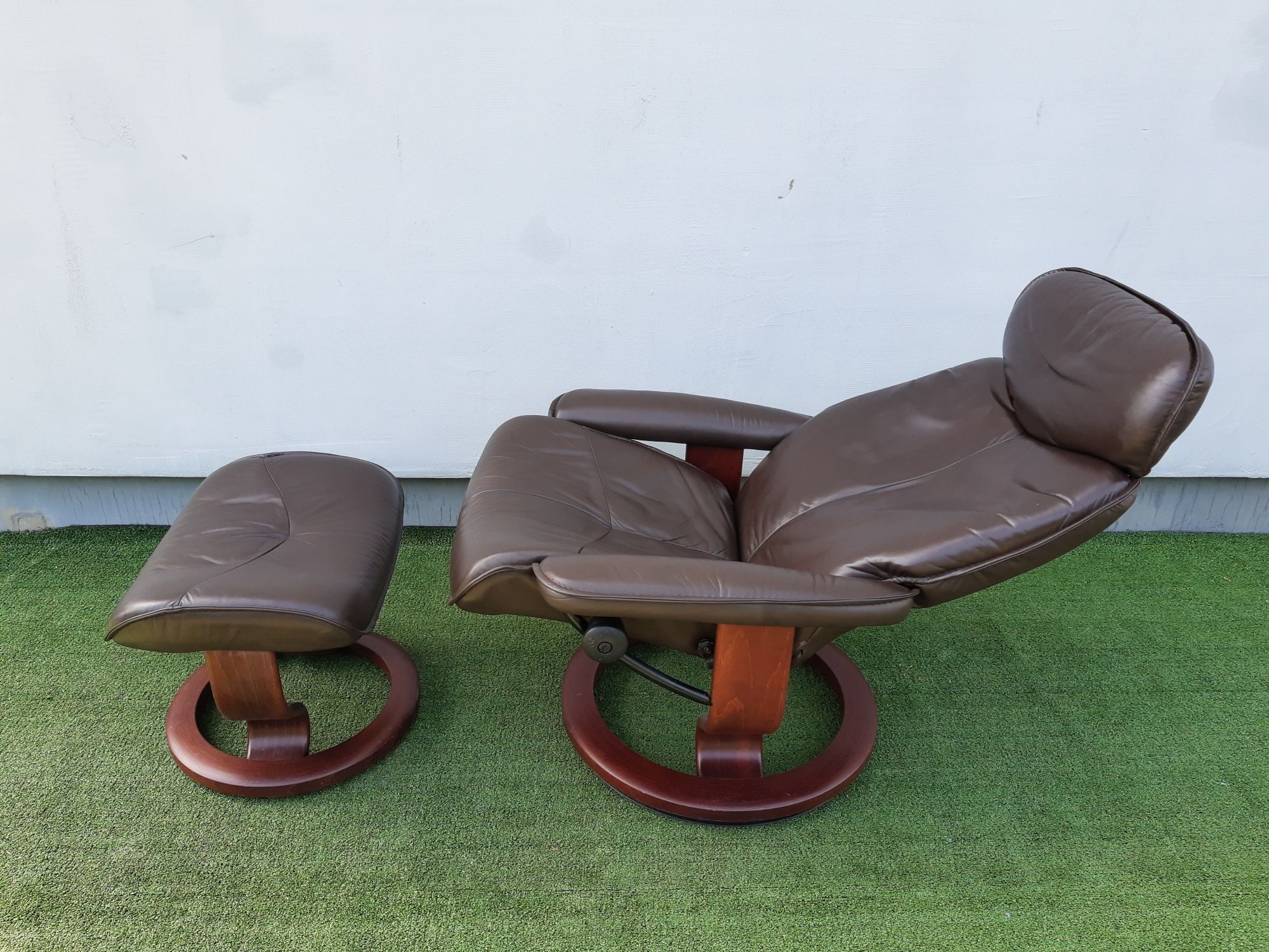 Fotel z podnóżkiem Ekornes Stressless