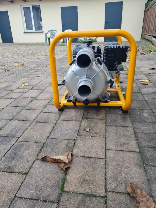 Pompa JCB do brudnej wody 214cm3