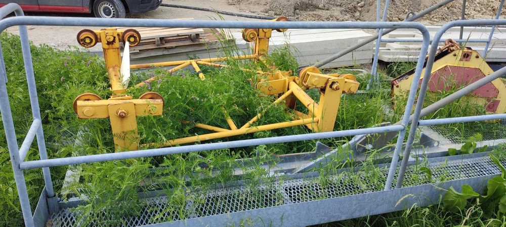 Żuraw wieżowy FM GRU 1250 cty