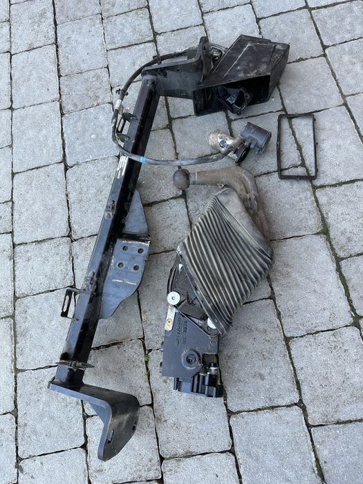 Фаркоп BMW 4 в зборі