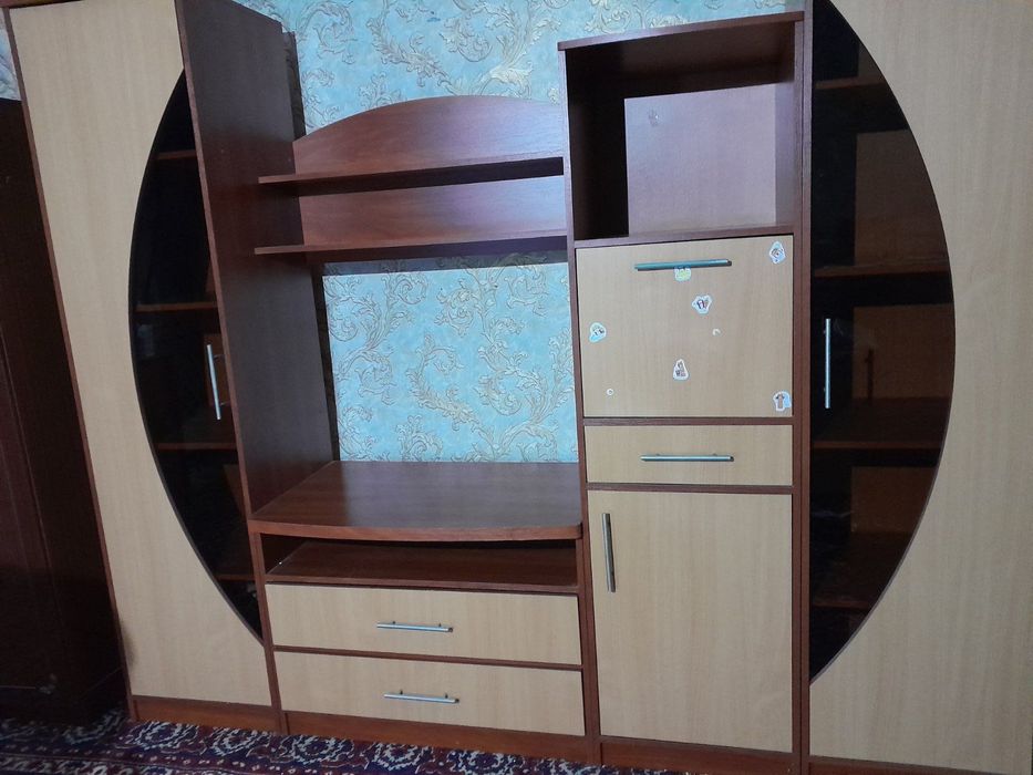 Стінка для вітальні